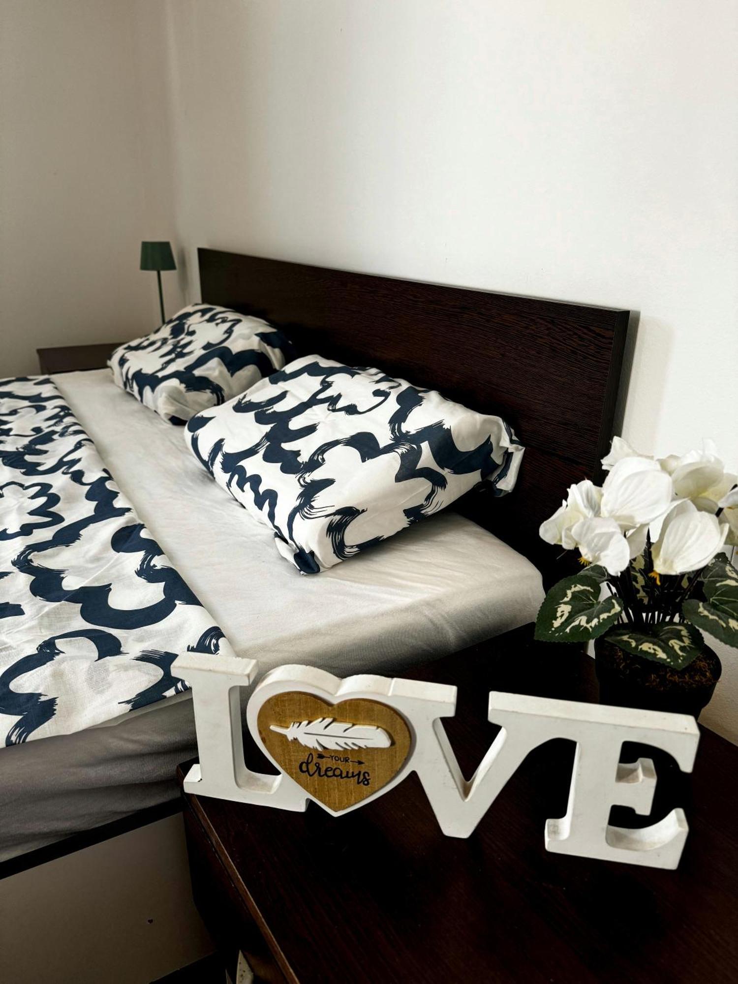 Apartmani Cvangic Vir Exterior foto